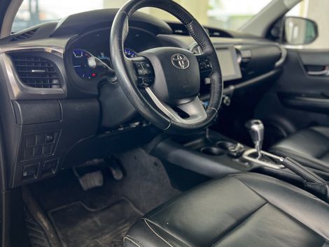Toyota Hilux CD SRV 4x4 2.8 TDI Diesel Aut.