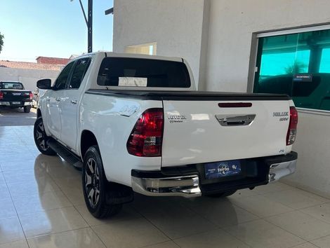 Toyota Hilux CD SRV 4x4 2.8 TDI Diesel Aut.