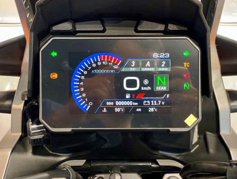 SUZUKI DL 1050 V-STROM 