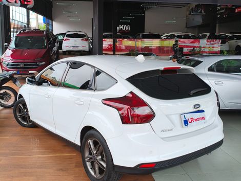 Ford Focus 2.0 16V/SE/SE Plus Flex 5p Aut.