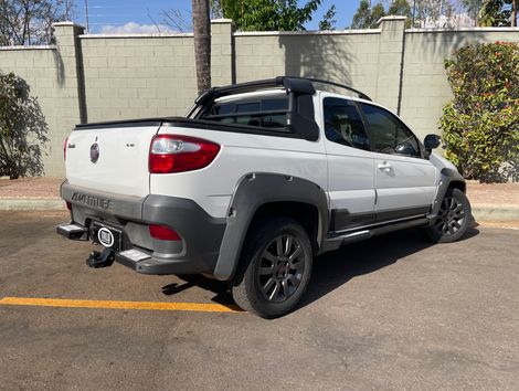 Fiat Strada Adventure1.8/ 1.8 LOCKER Flex CD