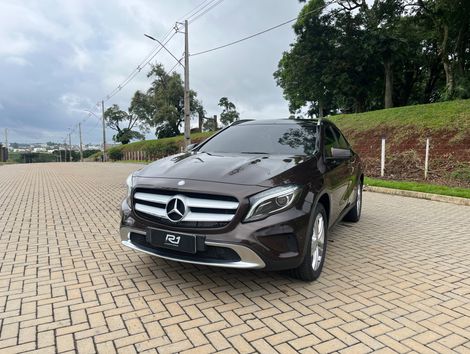 Mercedes GLA 200 Vision 1.6/1.6 TB 16V Flex Aut.