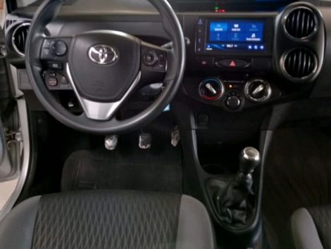 Toyota ETIOS X Plus Sedan 1.5 Flex 16V 4p Mec.