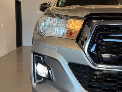 Toyota Hilux CD SRV 4x4 2.7 Flex 16V Aut.