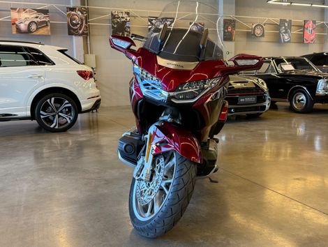 HONDA GOLD WING TOUR 1800