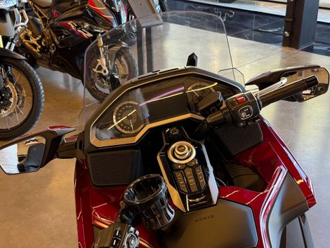 HONDA GOLD WING TOUR 1800