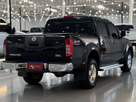 Nissan Frontier SEL CD 4x4 2.5 TB Diesel