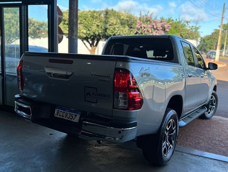 Toyota Hilux CD SRV 4x2 2.7 Flex 16V Aut.