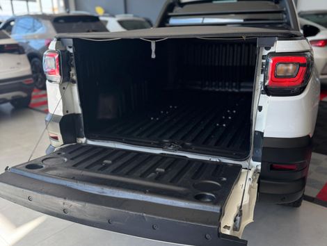 Fiat Strada Freedom 1.3 Flex 8V  CS Plus