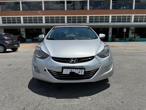 Hyundai Elantra GLS 1.8 16V Aut.