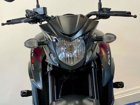 SUZUKI GSX-S 750