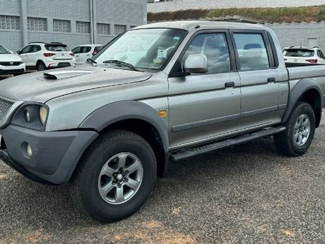 Mitsubishi L200 OUTDOOR GLS 2.5 4X4 CD TDI Diesel