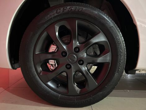 Nissan MARCH SV 1.6 16V FlexStart 5p Mec.