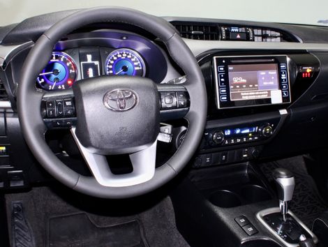 Toyota Hilux CD SRV 4x4 2.7 Flex 16V Aut.
