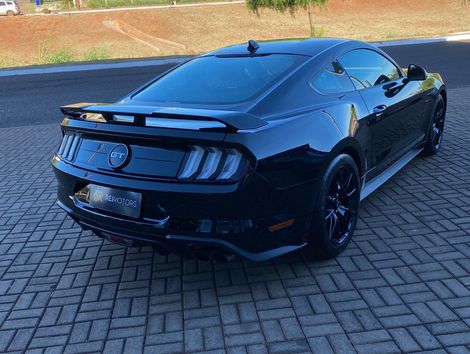 Ford Mustang Black Shadow 5.0 V8