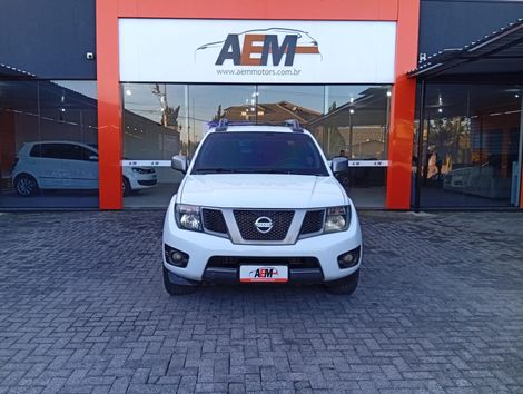 Nissan Frontier SV AT. CD 4x4 2.5 TB Dies. Aut.