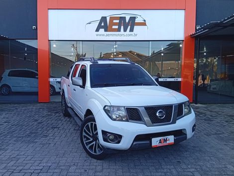 Nissan Frontier SV AT. CD 4x4 2.5 TB Dies. Aut.