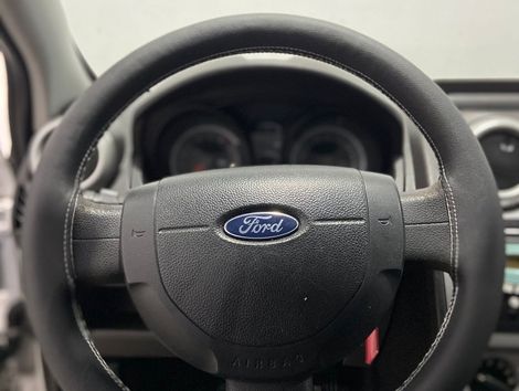 Ford Fiesta Sed. 1.6 8V Flex 4p