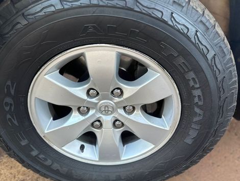 Toyota Hilux CD SRV 4x4 2.7 Flex 16V Aut.