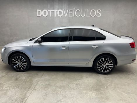 VolksWagen JETTA Highline 2.0 TSI 16V 4p Tiptronic