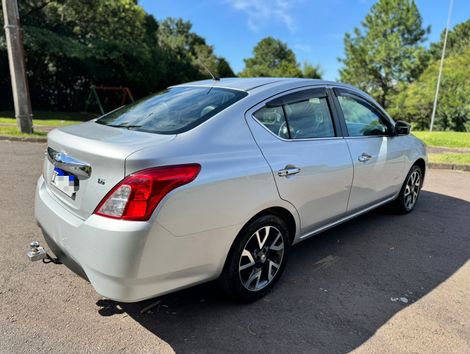 Nissan VERSA UNIQUE 1.6 16V Flex 4p Mec.