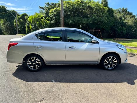 Nissan VERSA UNIQUE 1.6 16V Flex 4p Mec.