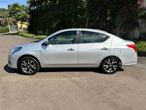 Nissan VERSA UNIQUE 1.6 16V Flex 4p Mec.