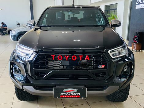 Toyota Hilux CD GR-S 4x4 2.8 TDI Dies. Aut.