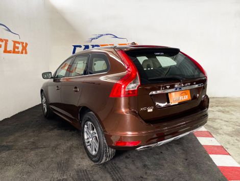 Volvo XC 60 2.0 T5  5p