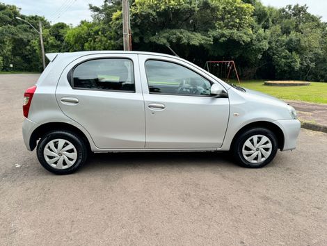 Toyota ETIOS X 1.3 Flex 16V 5p Mec.