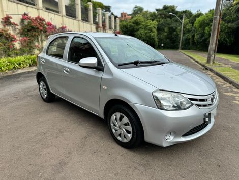 Toyota ETIOS X 1.3 Flex 16V 5p Mec.