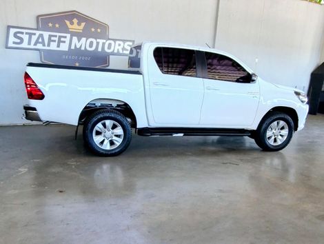 Toyota Hilux CD SRV 4x2 2.7 Flex 16V Aut.