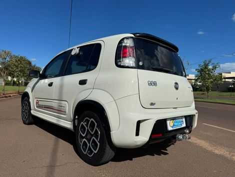 Fiat UNO SPORTING Dualogic 1.4 EVO Flex 8V 4p