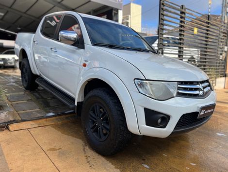 Mitsubishi L200 Triton HPE 3.2 CD TB Int.Diesel Mec