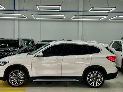 BMW X1 SDRIVE 20i X-Line 2.0 TB Active Flex