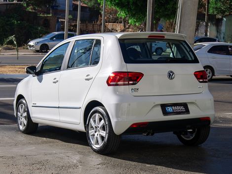 VolksWagen Fox Highline1.6 Flex 16V 5p