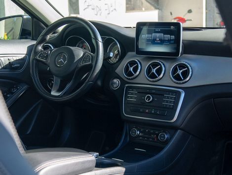 Mercedes GLA 200 Advance 1.6/1.6 TB 16V Flex Aut.