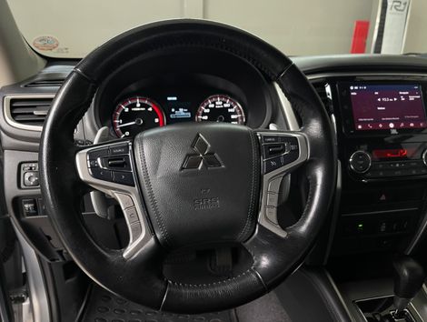 Mitsubishi L200 Triton Sport HPE-S 2.4 CD Dies. Aut