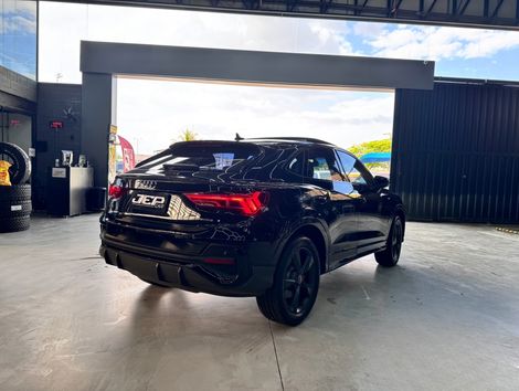 Audi Q3 SPB Perf. Black 2.0 TFSI Tipt. Quat.