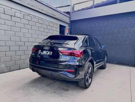 Audi Q3 SPB Perf. Black 2.0 TFSI Tipt. Quat.
