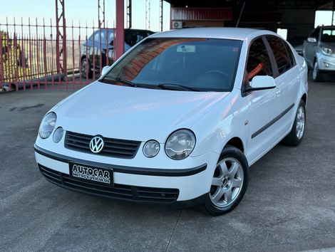 VolksWagen Polo Sedan 1.6 Mi Total Flex 8V 4p