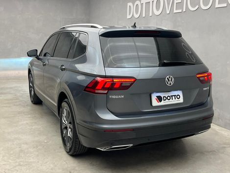 VolksWagen TIGUAN Allspac Comf 250 TSI 1.4 Flex