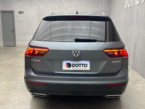 VolksWagen TIGUAN Allspac Comf 250 TSI 1.4 Flex