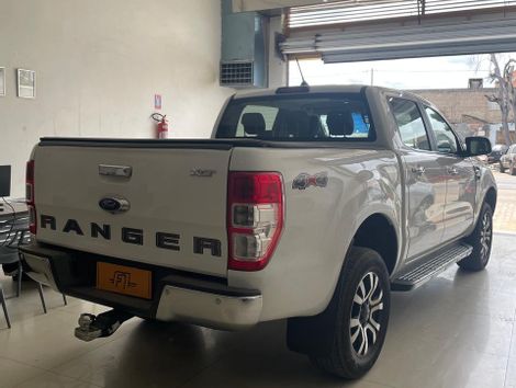 Ford Ranger 3.2 CD XLT 4WD (Aut)