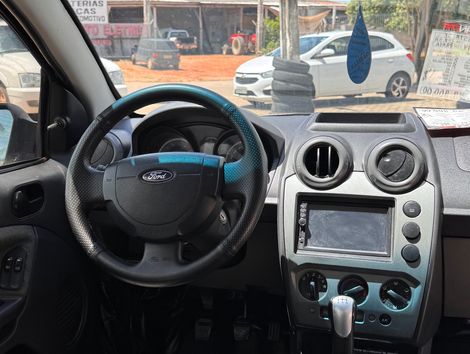 Ford Fiesta Sedan SE 1.6 8V Flex 4p