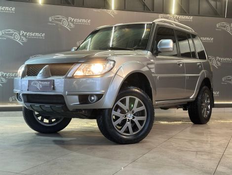 Mitsubishi Pajero TR4 2.0/ 2.0 Flex 16V 4x4 Aut.