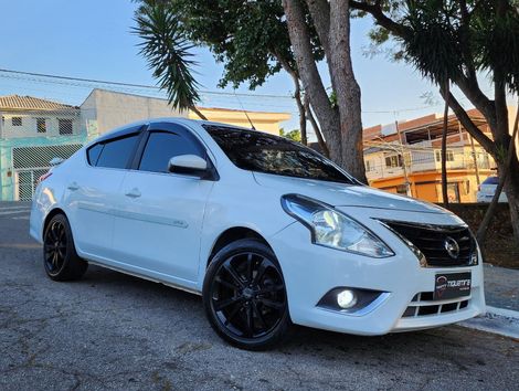 Nissan VERSA SV 1.6 16V FlexStart 4p Aut.