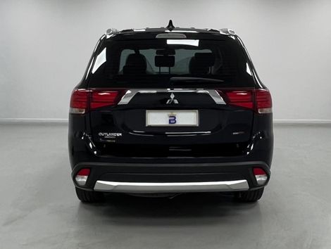 Mitsubishi OUTLANDER 2.2 165cv Diesel Aut.