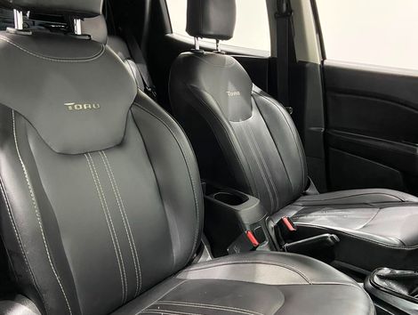 Fiat Toro Freedom 1.8 16V Flex Aut.