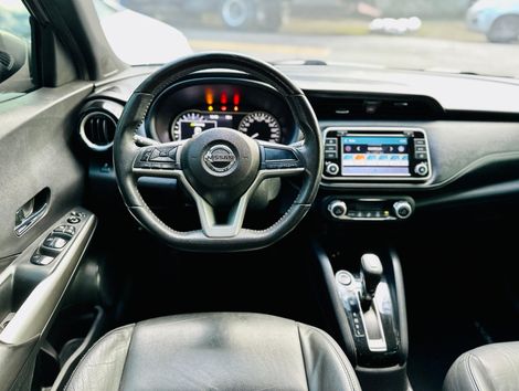 Nissan KICKS SL 1.6 16V FlexStar 5p Aut.
